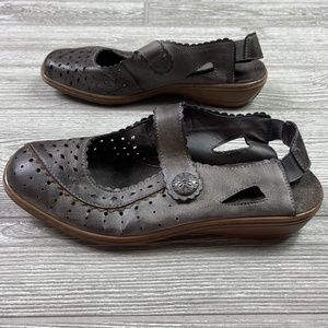 BONNE FORME Cut Out Leather Wedges Women’s size 7 Dark Brown